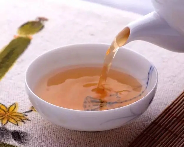 普洱茶越喝越餓？喝普洱茶真能刮油嗎？