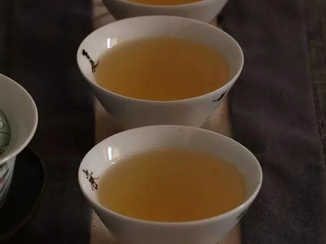 普洱茶的舌底鳴泉是怎么樣的？