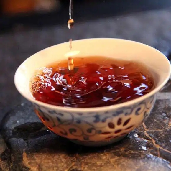 什么季節(jié)喝普洱茶好？喝普洱茶的禁忌和注意事項(xiàng)?