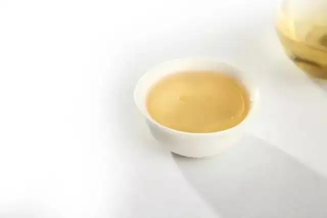 為什么越是深通茶道的人越深?lèi)?ài)普洱茶？喜歡普洱茶，有三個(gè)原因。