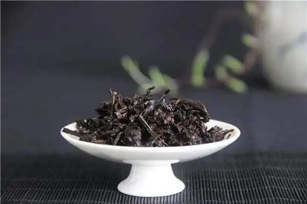 判斷普洱茶是不是好料，只看一個(gè)地方！