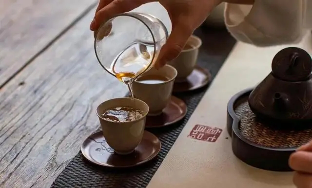 在家喝茶，或許才是我們對抗疫情的貢獻