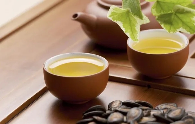 普洱茶的茶性是屬寒還是屬熱？