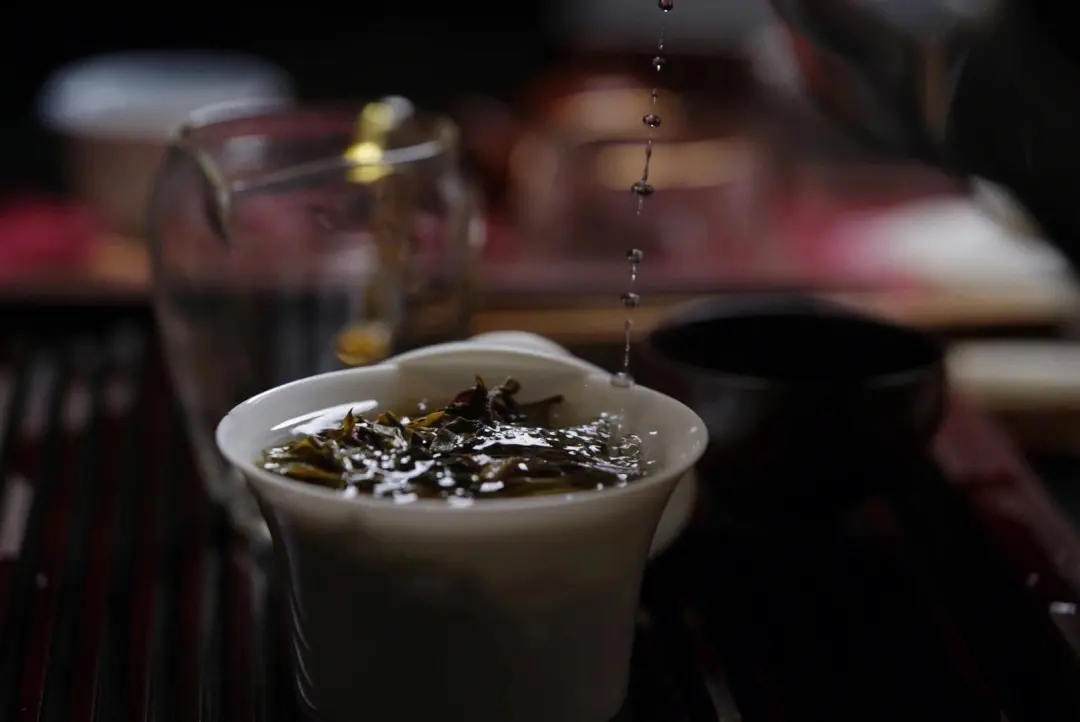 2023年老班章古樹(shù)春茶特點(diǎn)？